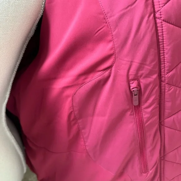 Lululemon Wunder Puff Jacket - Picture 9 of 12
